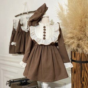 photo shoot vintage dress